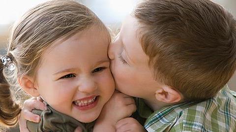 «Όταν μεγαλώσω θα παντρευτώ τον Πέτρο»