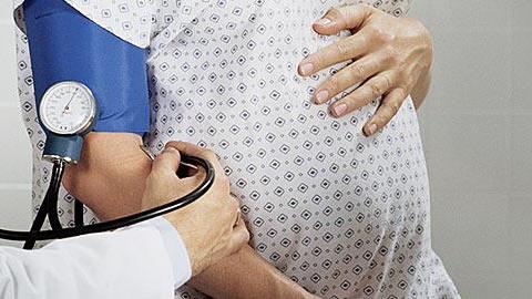 Προεκλαμψία: Τι πρέπει να γνωρίζετε για να προστατεύσετε εσάς και το μωρό σας