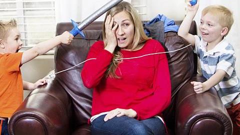 «Είμαι μητέρα, αλλά αντιπαθώ τα παιδιά (των άλλων)»