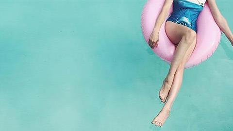 Μπορώ να κάνω μπάνιο στη θάλασσα με ταμπόν;