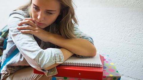 Πώς να διαχειριστείτε την αποτυχία του παιδιού στις Πανελλήνιες