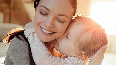 Πώς το να μεγαλώνεις παιδιά σε κάνει καλύτερο άνθρωπο