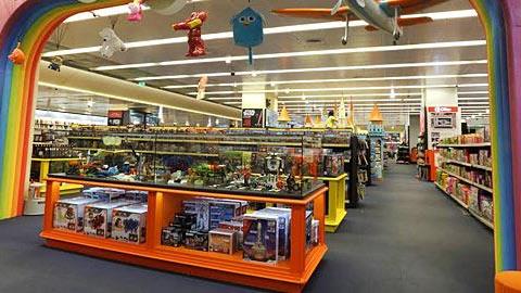 Ταξίδι σε μια νέα εμπειρία με αφετηρία το ανανεωμένο κατάστημα των Public στο Τhe Mall Athens