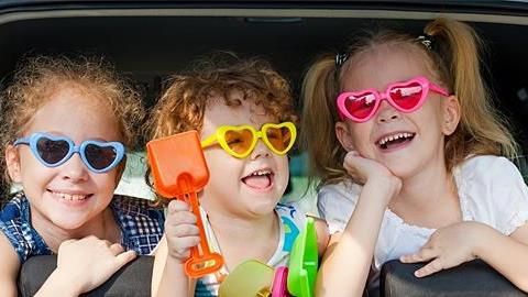 Πώς να μην βαρεθούν τα παιδιά στο ταξίδι με το αυτοκίνητο