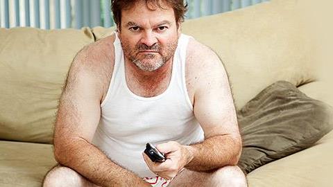 Αμέτοχος σύζυγος: Πώς να τον ξεκουνήσετε από τον καναπέ