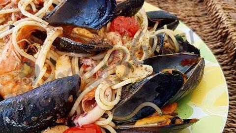 Η απόλυτη συνταγή για την πιο καλοκαιρινή μακαρονάδα!