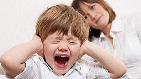 Ο 9 ετών γιος μου συμπεριφέρεται άσχημα απέναντί μου