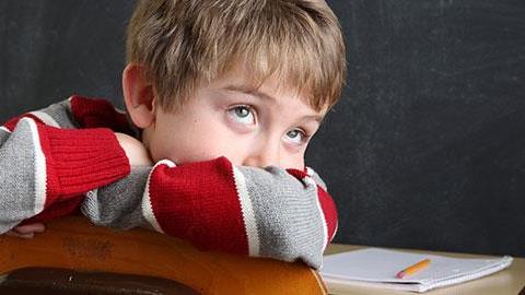 Πώς να βοηθήσετε το παιδί με τα προβλήματα που θα αντιμετωπίσει στο σχολείο