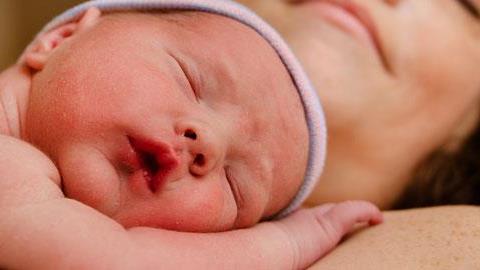 Μια συγκινητική μαρτυρία για τα μωρά του ουράνιου τόξου