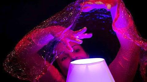 Κερδίστε 5 διπλές προσκλήσεις για την παράσταση «Κοίτα» στις 8/10