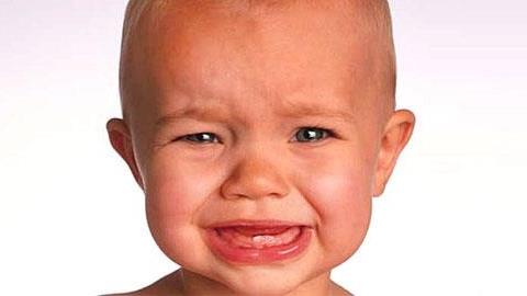 10 πράγματα που πρέπει να μάθετε για τα δόντια του μωρού σας