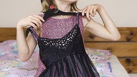 Η κόρη μου έχει πάθει εμμονή με συγκεκριμένα ρούχα