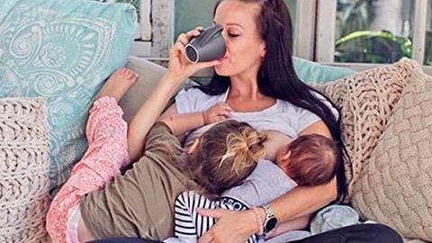 Ταυτόχρονος θηλασμός: Η απόδειξη ότι το σώμα κάθε μαμάς κάνει θαύματα!