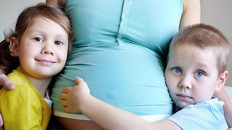 «Πώς άλλαξε η ζωή μου μετά το τρίτο παιδί»