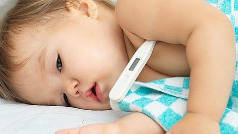 Πώς να προστατεύσω το μωρό από τις ιώσεις των «μεγάλων»