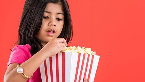 10 «αθώες» τροφές που βάζουν σε κίνδυνο την υγεία του παιδιού