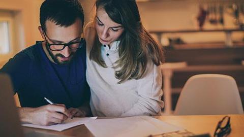 Γονική παροχή ή κληρονομιά; Τι συμφέρει περισσότερο