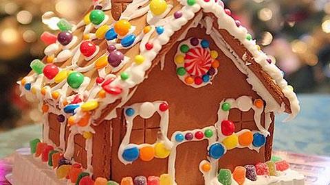 Πώς να φτιάξετε εύκολα ένα εντυπωσιακό μπισκοτόσπιτο!