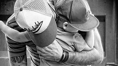 15 «κανόνες» για μπαμπάδες με γιους