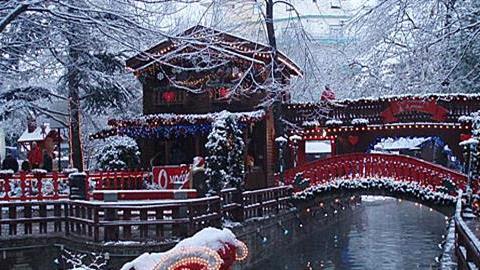 Τα 7 καλύτερα χριστουγεννιάτικα πάρκα στην Ελλάδα!