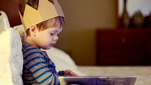 Από τα παραμύθια στη λογοτεχνία: Πώς να αγαπήσει το παιδί τα βιβλία