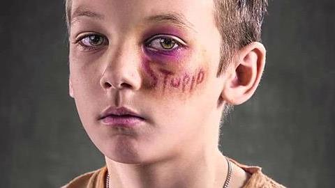 «Η λεκτική βία είναι πραγματική, έχει σημασία και πονάει»