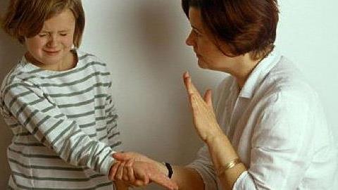 6 λάθη που κάνουμε στην πειθαρχία των παιδιών 