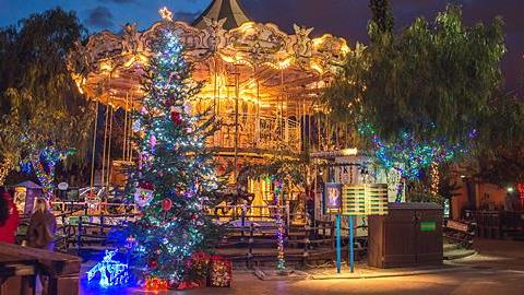 Kidom στο Allou! Fun Park: Η καλύτερη χριστουγεννιάτικη βόλτα για τα παιδιά!