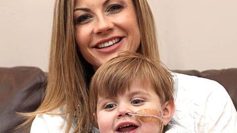 Μαμά δωρίζει τα όργανά της για να σώσει τον 4χρονο γιο της