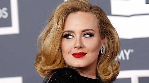 13 συμβουλές για γυναίκες με στρογγυλό πρόσωπο