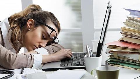 Θα έπρεπε να δουλεύουμε 4 ημέρες την εβδομάδα, λένε οι επιστήμονες