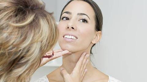 Τα 10 σημάδια που δείχνουν ότι ο θυρεοειδής σας δεν λειτουργεί σωστά