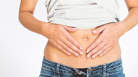 Έχω προβλήματα στην περίοδο λόγω κύστης. Να παίρνω φολικό οξύ;