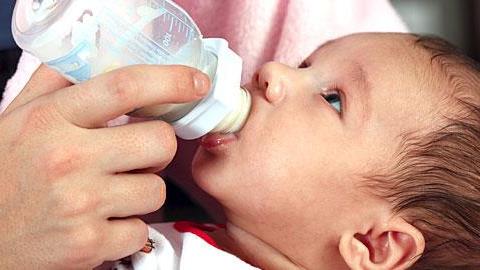 Έκκληση για βρεφικά γάλατα κάνει το Μητροπολιτικό Ιατρείο Ελληνικού