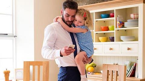 Οι 6 στιγμές μέσα στη μέρα που το κινητό πρέπει να κλείνει