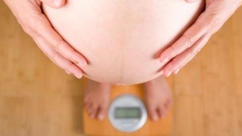Είμαι 2 μηνών έγκυος και υπέρβαρη. Θα έχω πρόβλημα στην εγκυμοσύνη;