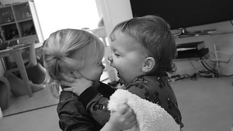 Ο ρόλος της μαμάς στις… μάχες των διδύμων!