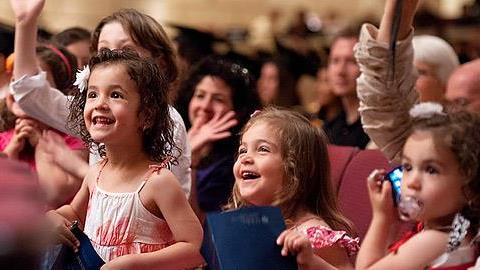 8 παιδικές παραστάσεις που πρέπει να δείτε πριν κατέβουν!