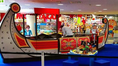 Μαγικό ταξίδι στον χρόνο το Πάσχα στο RIVER WEST παρέα με τα Playmobil!