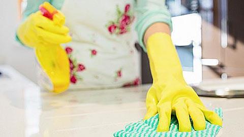 Να είσαι ψυχαναγκαστική (με την καθαριότητα) σημαίνει…