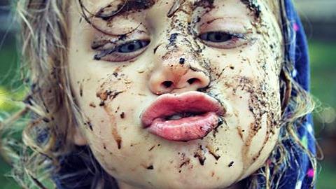 Γιατί τα παιδιά έχουν ανάγκη τα μικρόβια