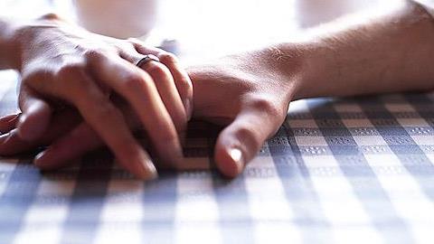 Να αγαπάς αληθινά σημαίνει...