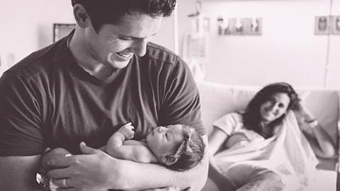 Πρώτη φορά γονείς: 10 tips για να προστατεύσετε τον γάμο σας