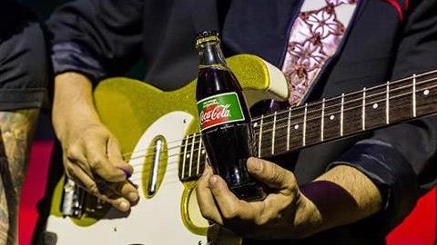 Coca-Cola χωρίς θερμίδες και με γλυκαντικό από το φυτό στέβια: Νέα απόλαυση «φυσικά»... με κλειστά μάτια