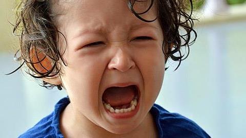 Η μία φράση που θα σταματήσει αμέσως τη γκρίνια του παιδιού