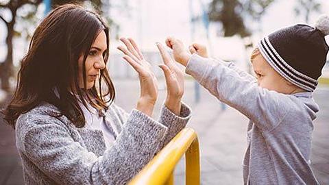 4 «μικροί» τρόποι για να αποκτήσει το παιδί «μεγάλα» πρότυπα