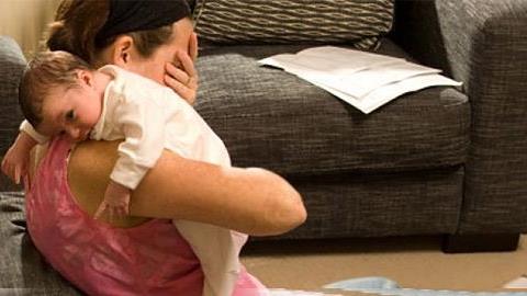 10 ερωτήσεις που θα σου πουν αν έχεις επιλόχεια κατάθλιψη