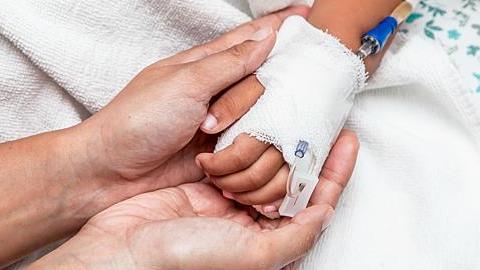 Δίχρονο αγοράκι έχασε τη ζωή του από μηνιγγίτιδα τύπου Β