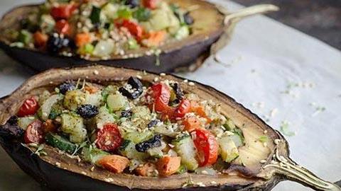 4 πανεύκολα καλοκαιρινά φαγητά για να μην «λιώνετε» στην κουζίνα