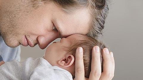 «Παρών» μπαμπάς, χαρούμενα παιδιά